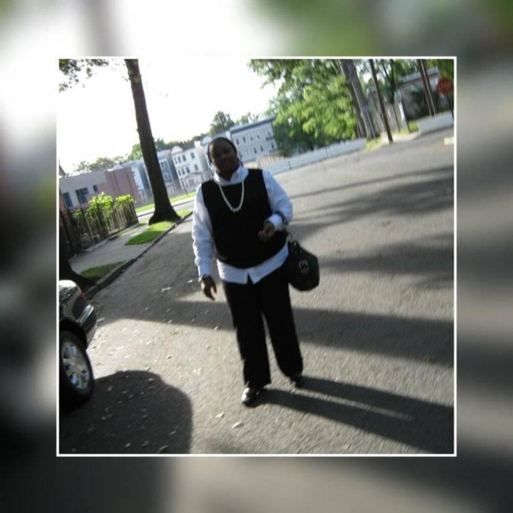 Meet your Posher, Ona